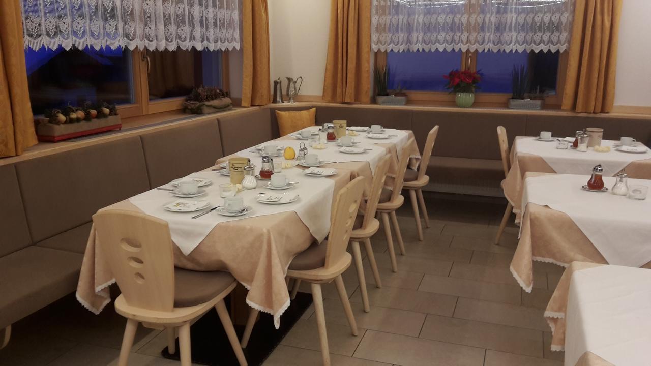 Garni Margherita Corvara In Badia Exterior foto